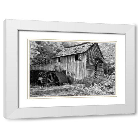 Cable Mill Cades Cove White Modern Wood Framed Art Print with Double Matting by Hiers, Winthrope