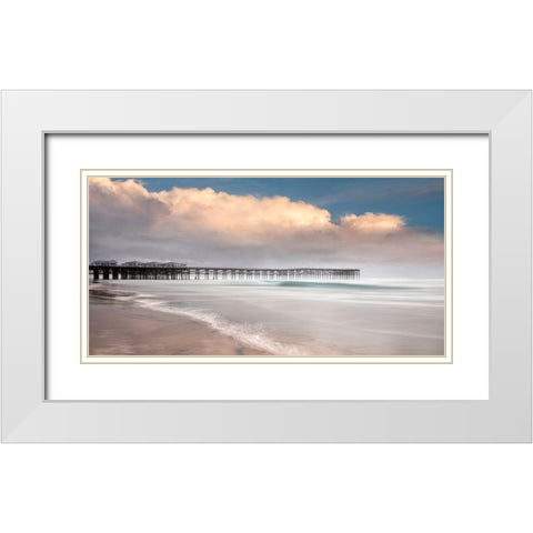 Crystal Clear White Modern Wood Framed Art Print with Double Matting by Sie, Lee
