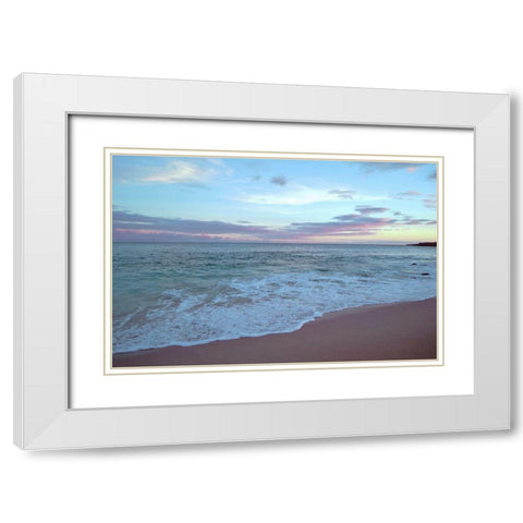 Hawaii Beach Sunset No. 1 White Modern Wood Framed Art Print with Double Matting by Vargas, Carlos