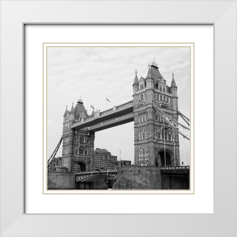 London Scene I White Modern Wood Framed Art Print with Double Matting by Navas, Emily