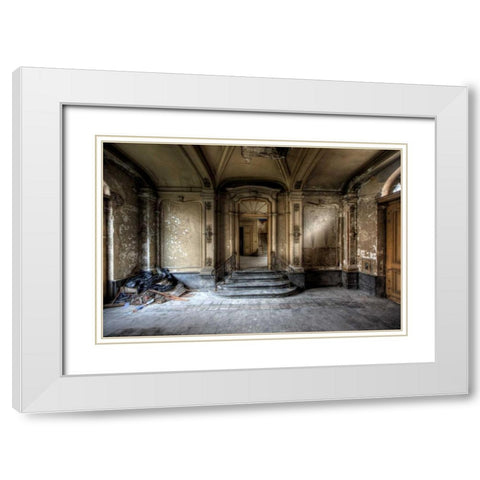 Chateau Venetia White Modern Wood Framed Art Print with Double Matting by Sneeuw, Ivo