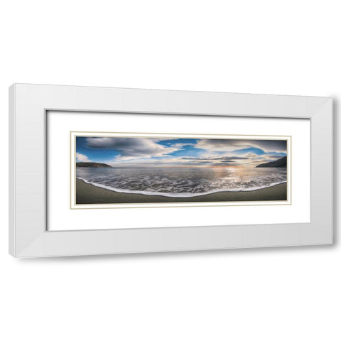 Onda del mattino White Modern Wood Framed Art Print with Double Matting by Fulvio, Ferrua