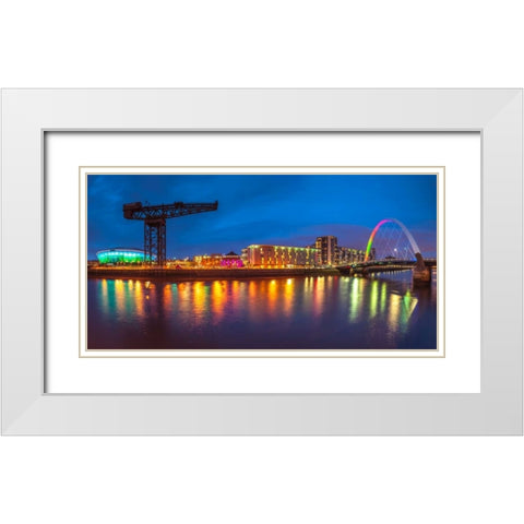 AF20150304 Glasgow 819PC01 White Modern Wood Framed Art Print with Double Matting by Frank, Assaf