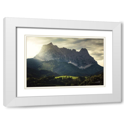 In the Spotlight II White Modern Wood Framed Art Print with Double Matting by Podt, Martin