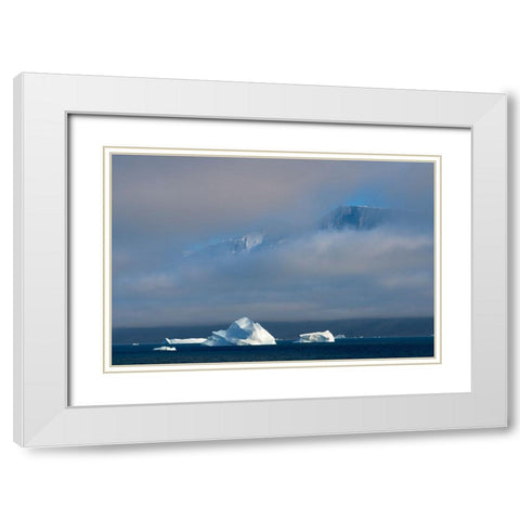 Floating iceberg in the ocean-Greenland White Modern Wood Framed Art Print with Double Matting by Su, Keren
