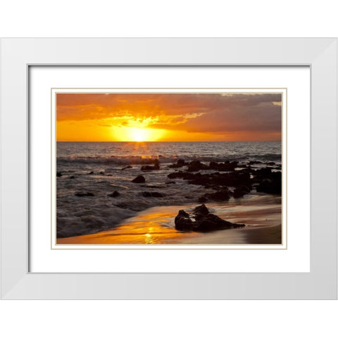 USA, Hawaii, Maui, Kihei Sunset on ocean beach White Modern Wood Framed Art Print with Double Matting by Illg, Cathy and Gordon