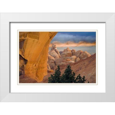 UT, Arches NP Setting sun illumines Skyline Arch White Modern Wood Framed Art Print with Double Matting by Paulson, Don