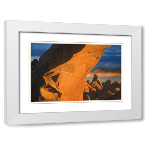UT, Arches NP Setting sun illumines Skyline Arch White Modern Wood Framed Art Print with Double Matting by Paulson, Don