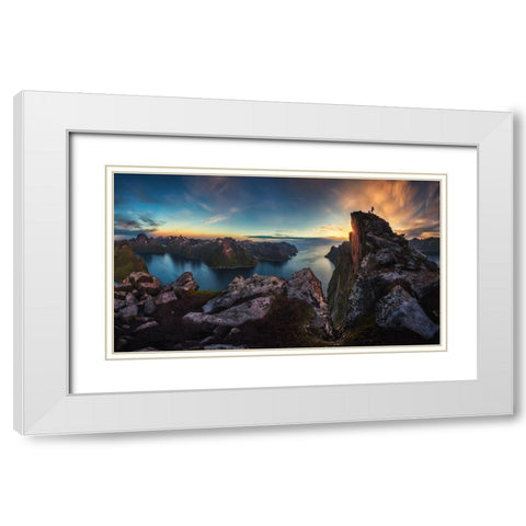 The Vista White Modern Wood Framed Art Print with Double Matting by Nicholas Roemmelt, Dr.