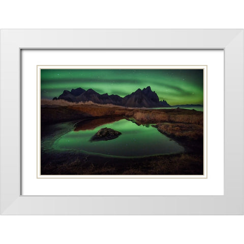 Mirror In The Sand White Modern Wood Framed Art Print with Double Matting by Svoboda MQEP, Peter