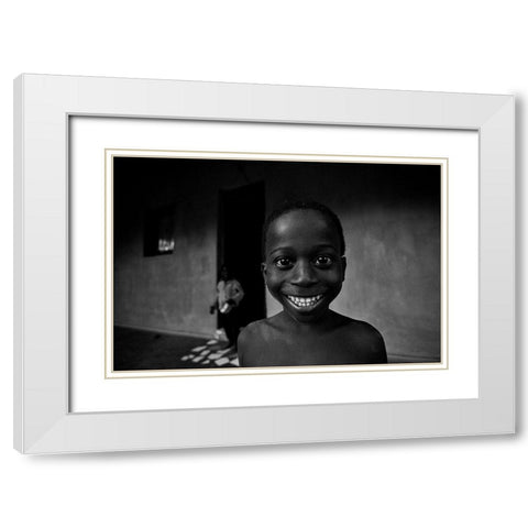 Sorriso White Modern Wood Framed Art Print with Double Matting by Godinho, Luis