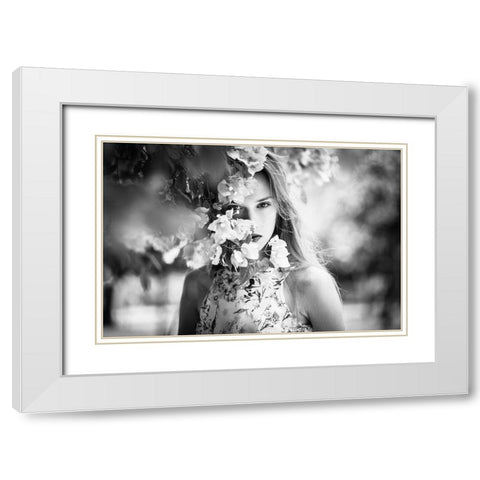 Line Of Sight White Modern Wood Framed Art Print with Double Matting by Matsunaga, Toru