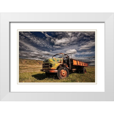 Z 466 White Modern Wood Framed Art Print with Double Matting by H. Ingibergsson, Torsteinn