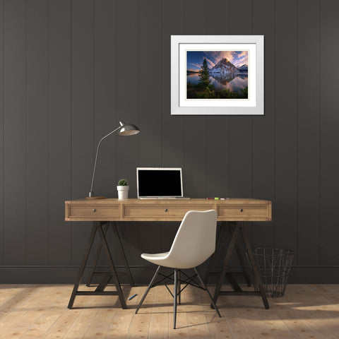 Atardecer En Bow Lake. White Modern Wood Framed Art Print with Double Matting by Pablo De, Juan