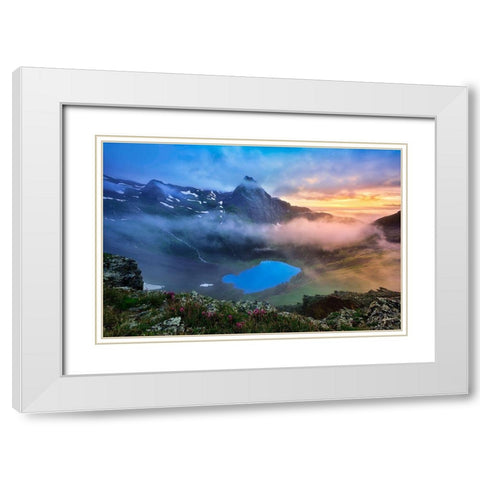 Colorado Paradise White Modern Wood Framed Art Print with Double Matting by Xu, Mei