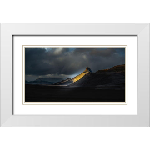 A?Aandsup3;Ristindur - Highlands Iceland White Modern Wood Framed Art Print with Double Matting by Olsson, Ronny
