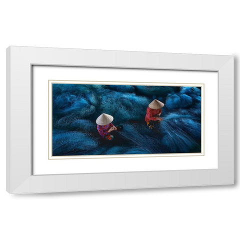 Net Mending White Modern Wood Framed Art Print with Double Matting by De La, Javier