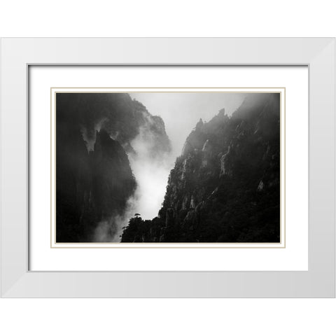 Er?Appaandsup1;-Candfrac34 White Modern Wood Framed Art Print with Double Matting by Wang, Aijun