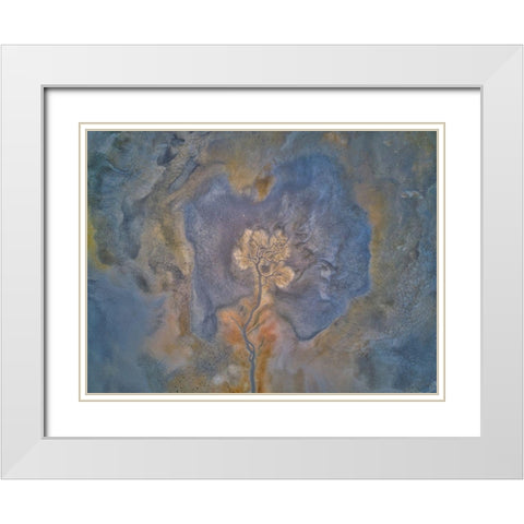 Yarapa?Lap Dring Lake White Modern Wood Framed Art Print with Double Matting by Musakeskin