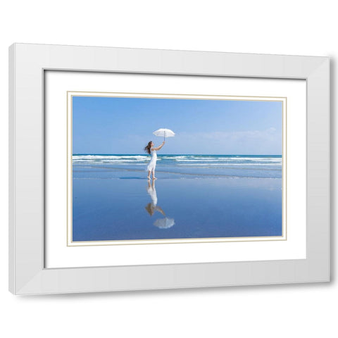 Reflection White Modern Wood Framed Art Print with Double Matting by Sakamoto, Tsutomu