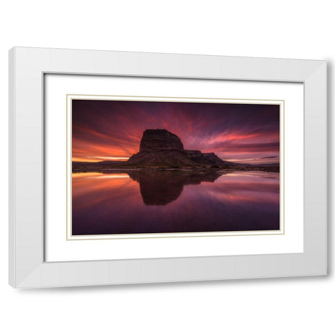 Laandsup3;Magnaopur White Modern Wood Framed Art Print with Double Matting by Hoffmann, Raymond