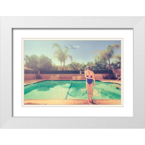 Splash White Modern Wood Framed Art Print with Double Matting by Tong, Fang