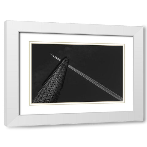 New York - Flatiron Crossing White Modern Wood Framed Art Print with Double Matting by Jurek, Michael
