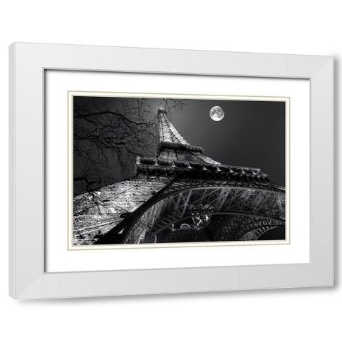 Tour Eiffel, pleine lune White Modern Wood Framed Art Print with Double Matting by Carrara, Antoine