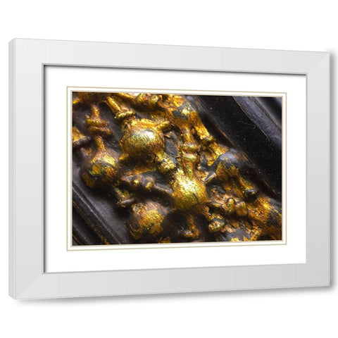 Frame Pic II White Modern Wood Framed Art Print with Double Matting by Grayscale