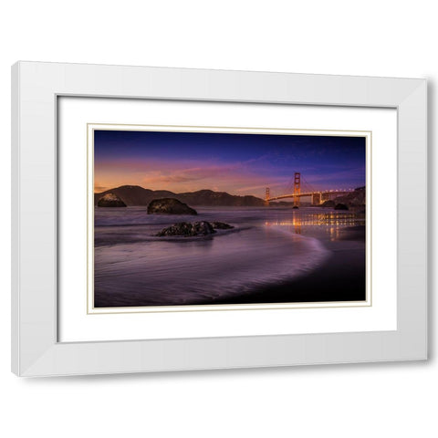 Golden Gate Bridge Fading Daylight White Modern Wood Framed Art Print with Double Matting by Leske, Mike