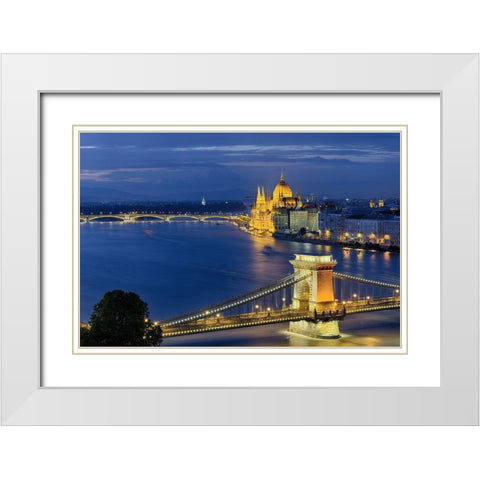 Budapest Kettenbrucke - Parlament White Modern Wood Framed Art Print with Double Matting by Fischer, Rolf