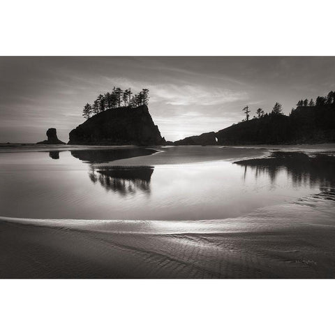 Little James Island Reflection White Modern Wood Framed Art Print by Majchrowicz, Alan