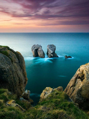 Starfish White Modern Wood Framed Art Print with Double Matting by Vera, Urtzi