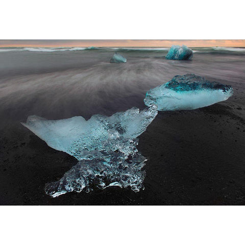 Diamond Beach on the southeast coast of Iceland Black Modern Wood Framed Art Print by Steve Mohlenkamp