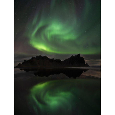 Northern Lights above Vestrahorn beach near Hofn in the southeast of Iceland Black Modern Wood Framed Art Print by Steve Mohlenkamp