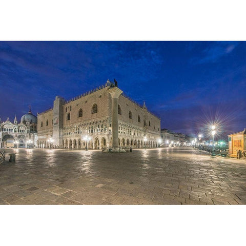 Italy-Venice Doges Palace at dawn Black Modern Wood Framed Art Print by Tilley, Rob