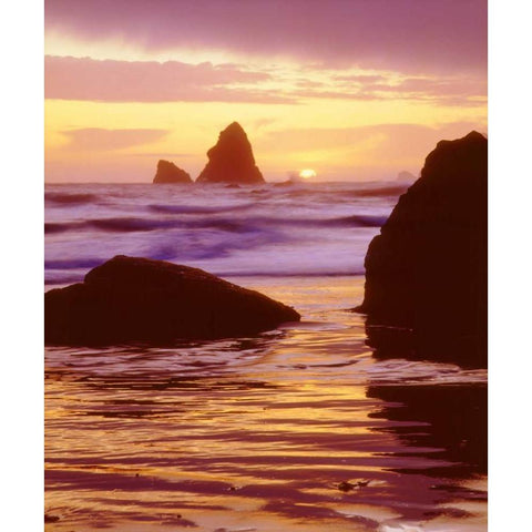 CA, Trinidad, Sunset over Trinidad Beach Gold Ornate Wood Framed Art Print with Double Matting by Talbot Frank, Christopher