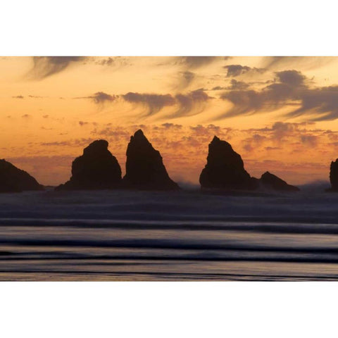 OR, Bandon Sunset silhouette of the sea stacks Black Modern Wood Framed Art Print by Kaveney, Wendy