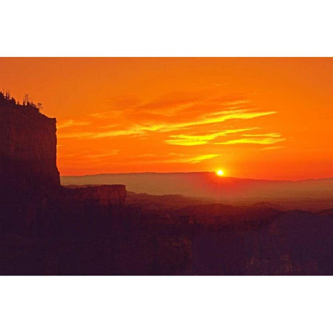 UT, Bryce Canyon, Agua Canyon Sunrise on hoodoos Black Modern Wood Framed Art Print with Double Matting by Welling, Dave