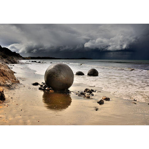 Moeraki Round Boulders Black Modern Wood Framed Art Print by Tzur, Yair