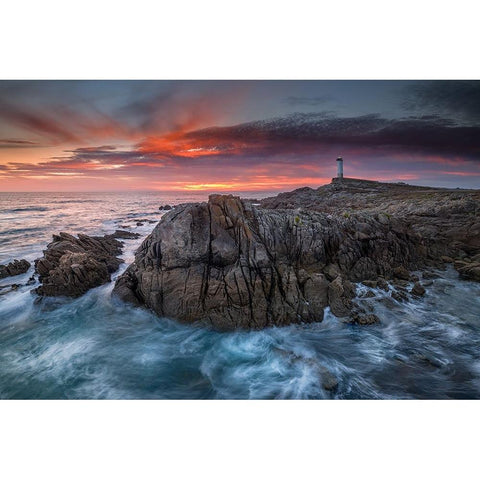 O Roncudo Black Modern Wood Framed Art Print with Double Matting by Mendoza, Chencho