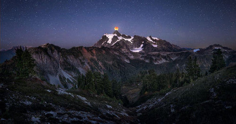 Blood Moon Over Mt. Shuksan White Modern Wood Framed Art Print with Double Matting by Zhang, Joshua