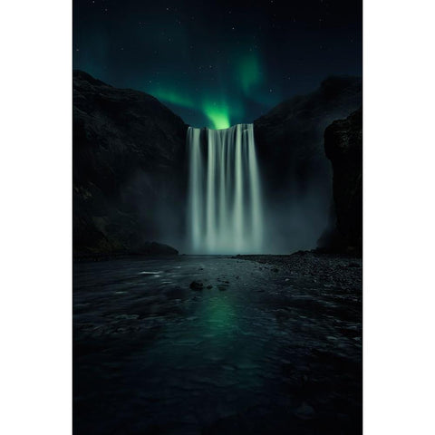 Green Night White Modern Wood Framed Art Print by Ruiz Dueso, Jorge