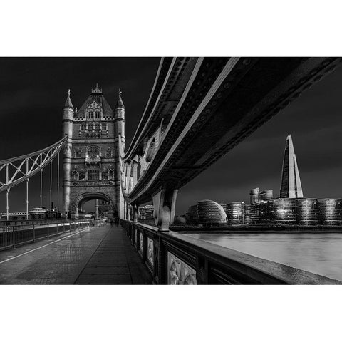 London Skyline Black Modern Wood Framed Art Print by El Assy, Nader