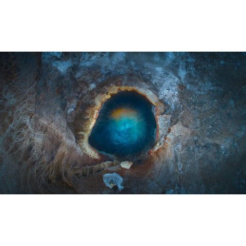The Eye Black Modern Wood Framed Art Print by De La, Javier