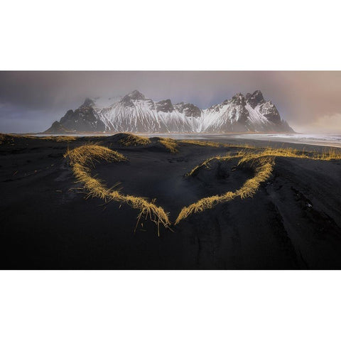 Stokksnes In Love Black Modern Wood Framed Art Print by Nunez Buj, Rodrigo