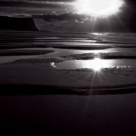 Ricochet Black Modern Wood Framed Art Print by de Lattre, Pascal