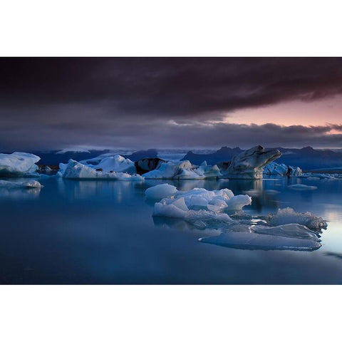 Global warming White Modern Wood Framed Art Print by Eichelberg, Amnon