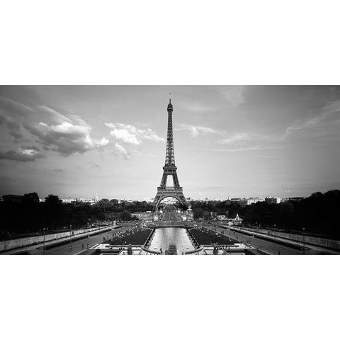 Eiffel Turm I Black Modern Wood Framed Art Print with Double Matting by Seidel, Leo