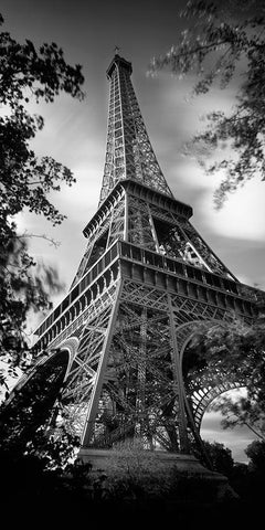 Eiffel Turm II White Modern Wood Framed Art Print with Double Matting by Seidel, Leo